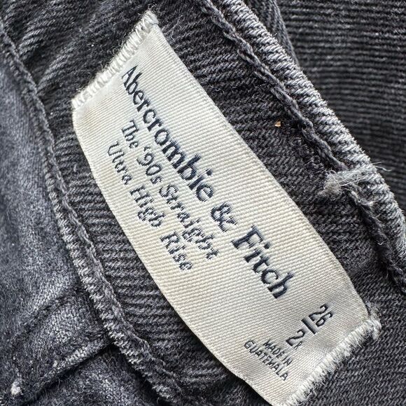 Abercrombie & Fitch size 26 2 Ultra High Rise 90s Straight Jean in washed black - Picture 4 of 5